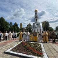 Галерея - В Троицкую родительскую субботу на братской могиле в с. Завидово была совершена лития по погибшим воинам